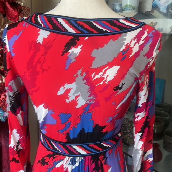 BCBG Bright Festive Sexy - Picture 10 of 12